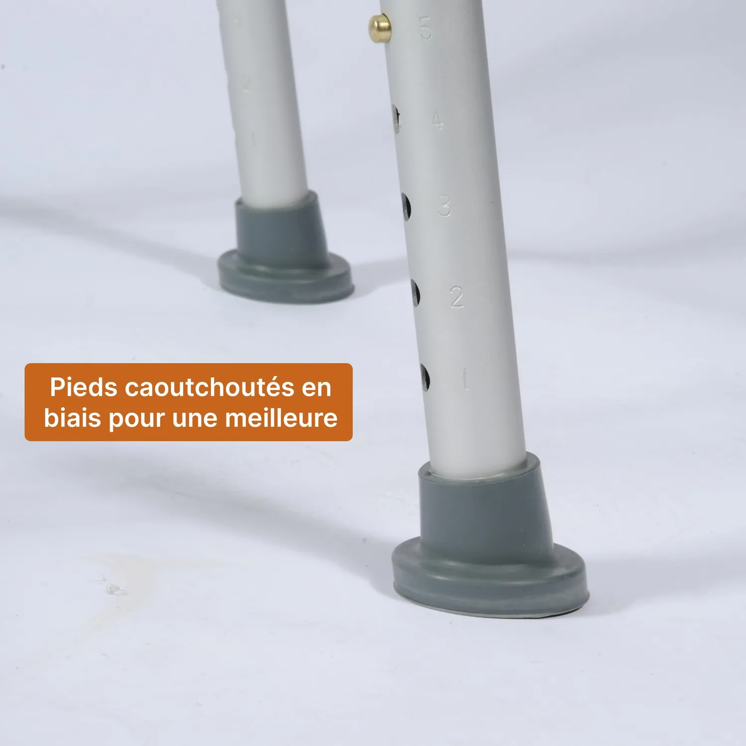 Identités Bora chaise de douche à poignées grise