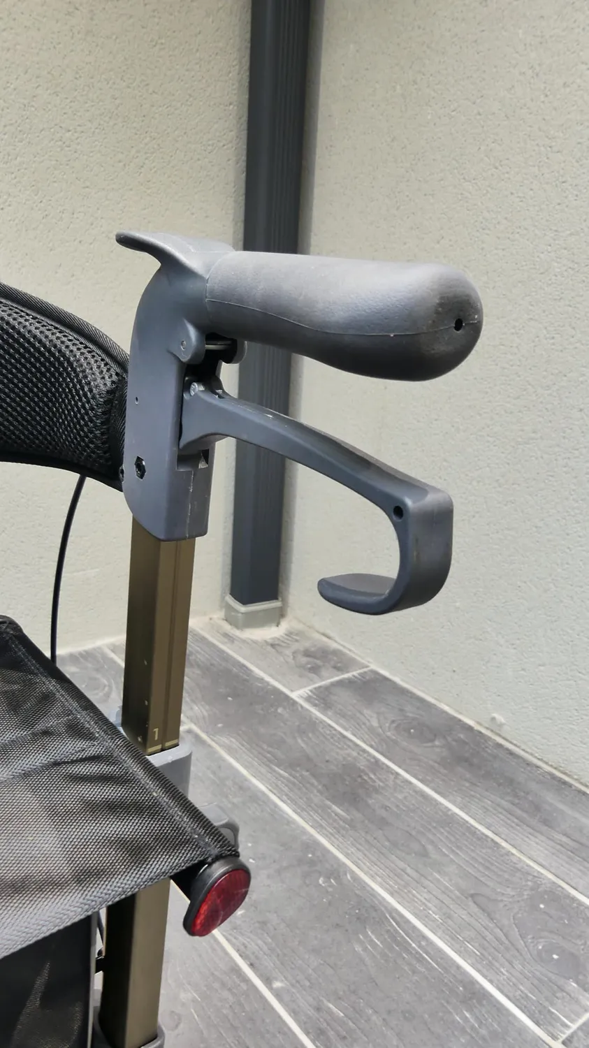 Identités Neo Fold Evolution rollator champagne pliable