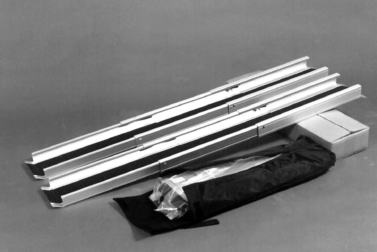 Identités Eco rampe télescopique aluminium 150 cm paire