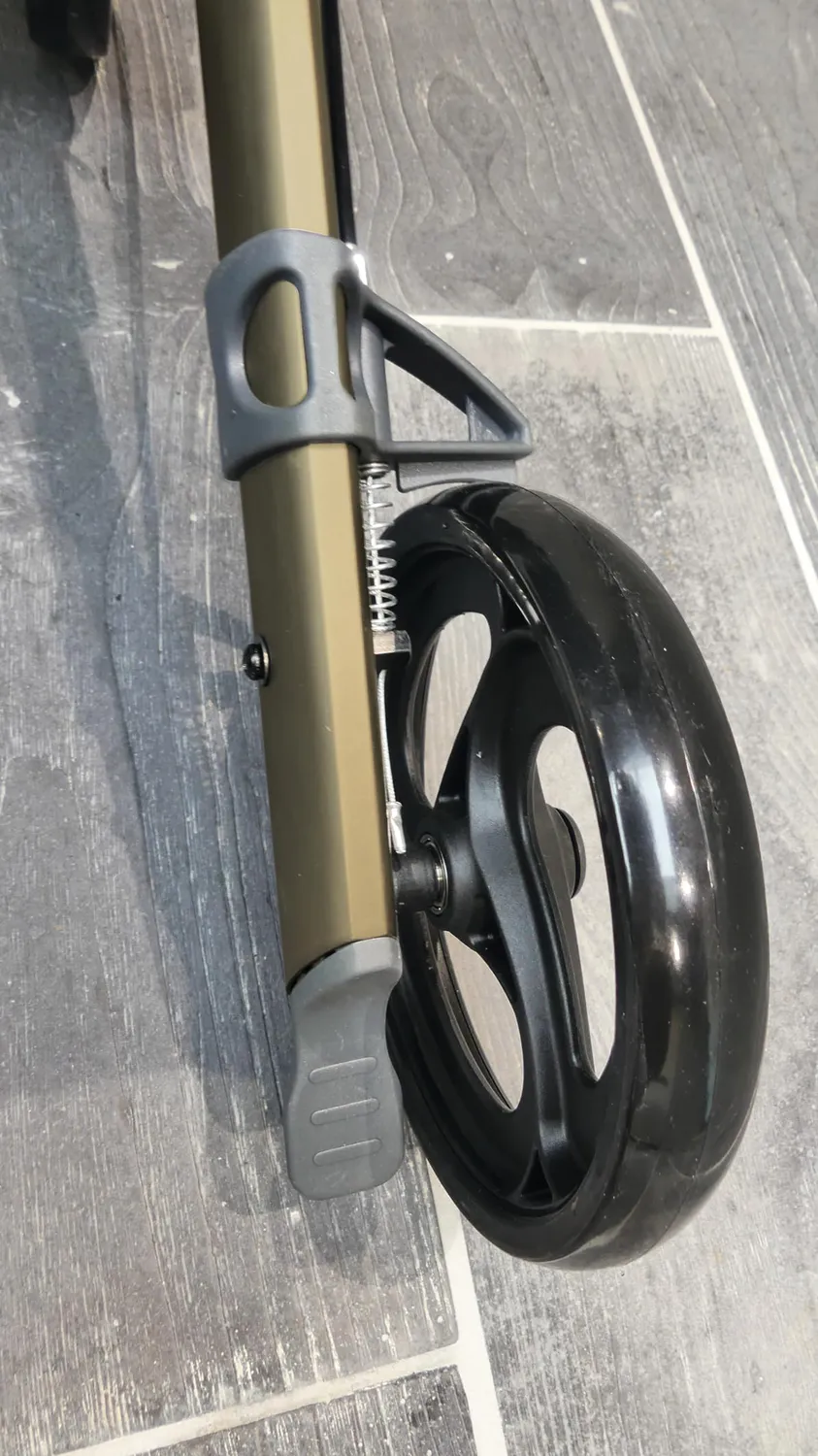 Identités Neo Fold Evolution rollator champagne pliable