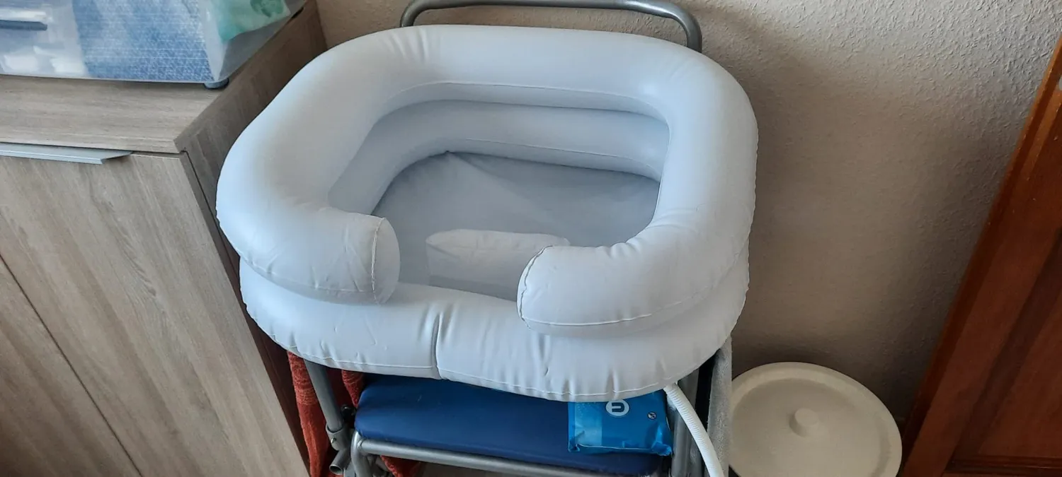 NIOTO Bac à Shampoing Gonflable 7 L avec Douchette